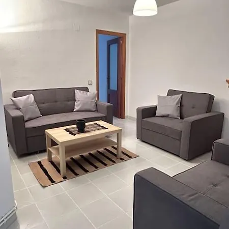 Calle Larga 43/2 Apartment *